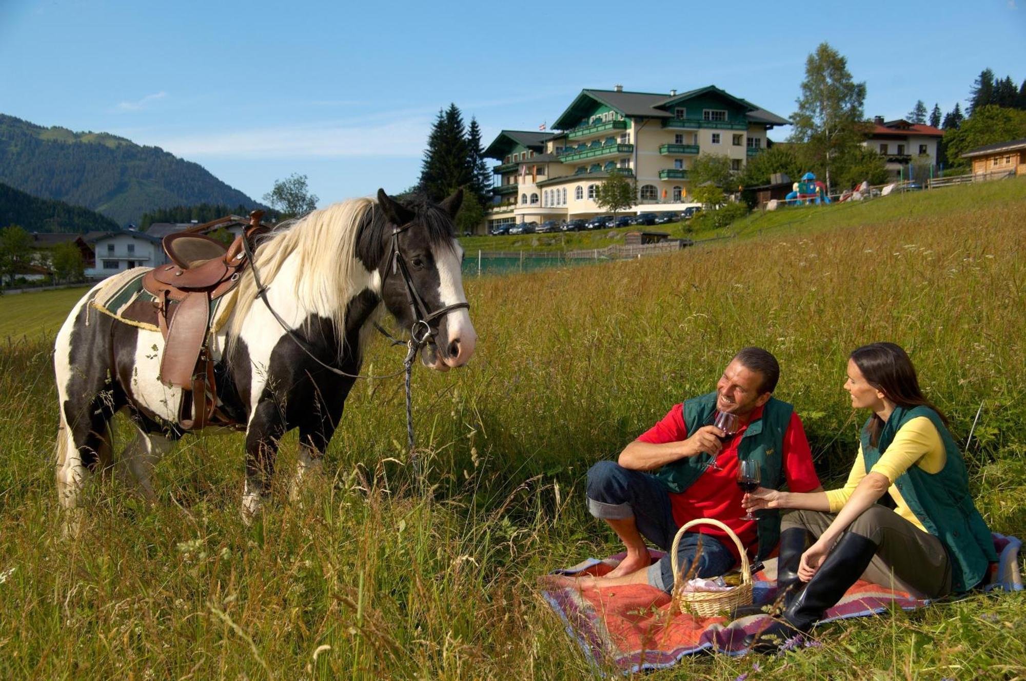 Wohlfuehlresort Und Feriengut Martinerhof Sankt Martin am Tennengebirge Exterior foto