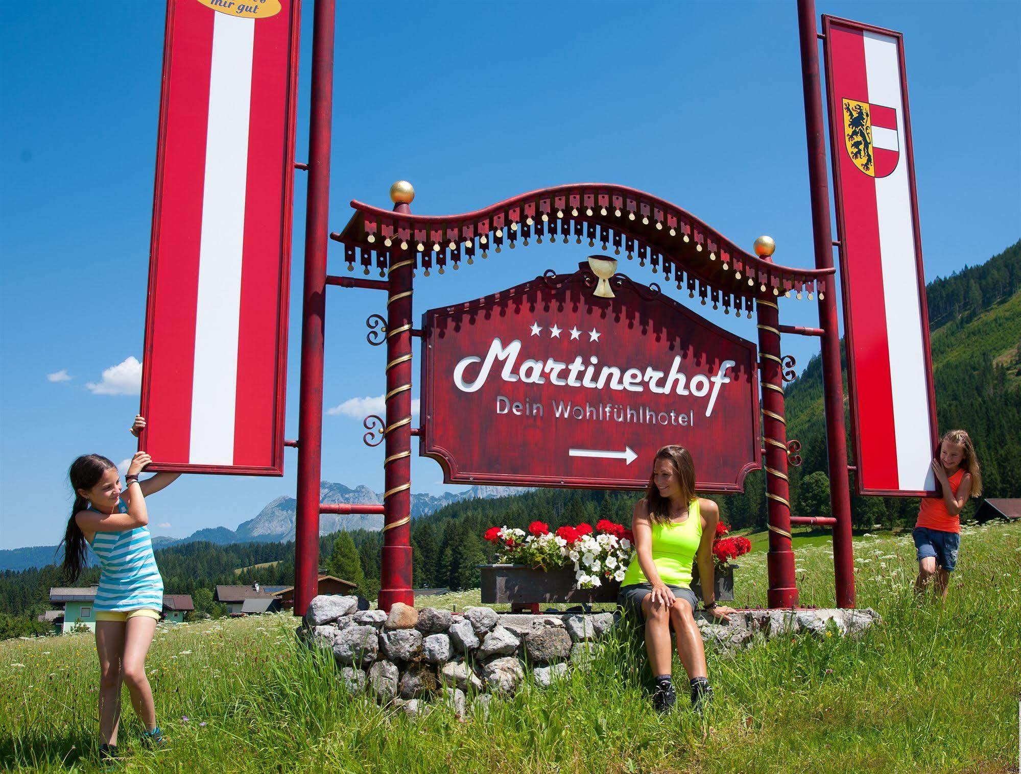 Wohlfuehlresort Und Feriengut Martinerhof Sankt Martin am Tennengebirge Exterior foto