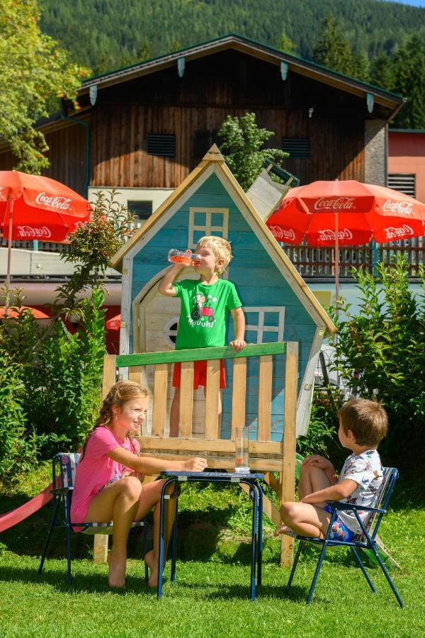 Wohlfuehlresort Und Feriengut Martinerhof Sankt Martin am Tennengebirge Exterior foto