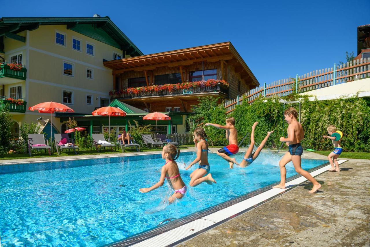 Wohlfuehlresort Und Feriengut Martinerhof Sankt Martin am Tennengebirge Exterior foto