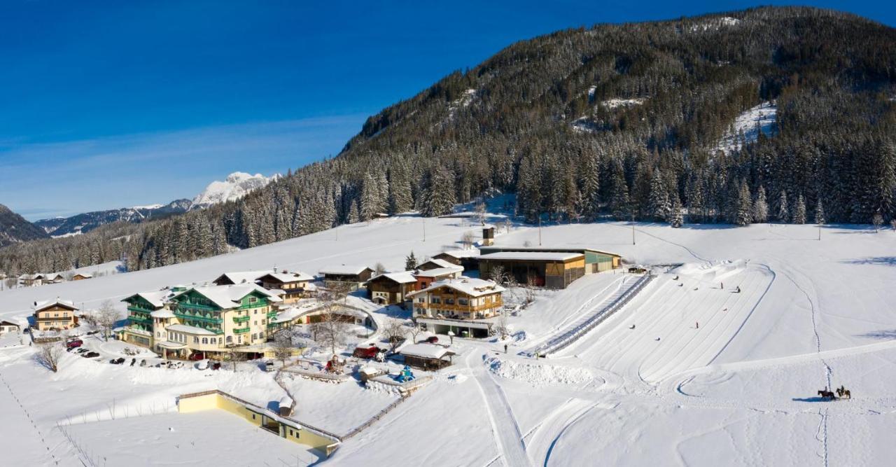 Wohlfuehlresort Und Feriengut Martinerhof Sankt Martin am Tennengebirge Exterior foto